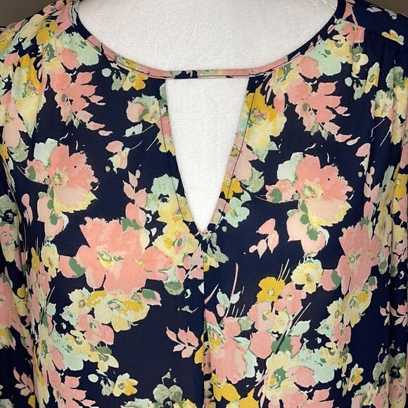 Kaari Blue Floral Blouse - Picture 2 of 10